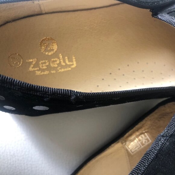 ZEELY Black Leather and Suede Slip On Shoes Made in Spain NEW Sz 6.5 - Picture 7 of 7
